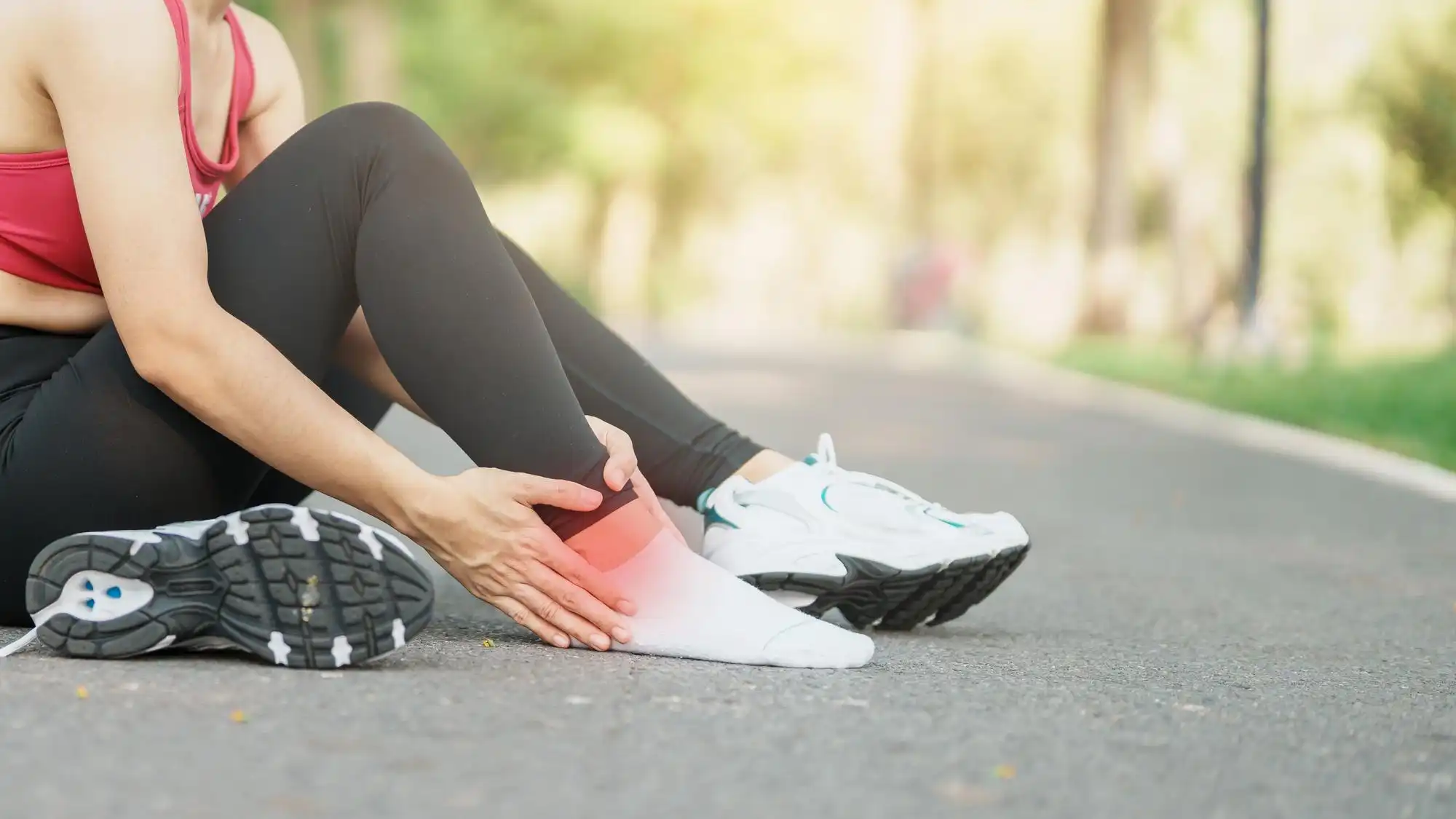 Your Running Shoes Might Be Behind Your Knee Injuries in Running